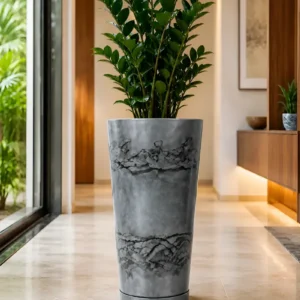Vaso Cônico Grande para Plantas em Polietileno com Prato